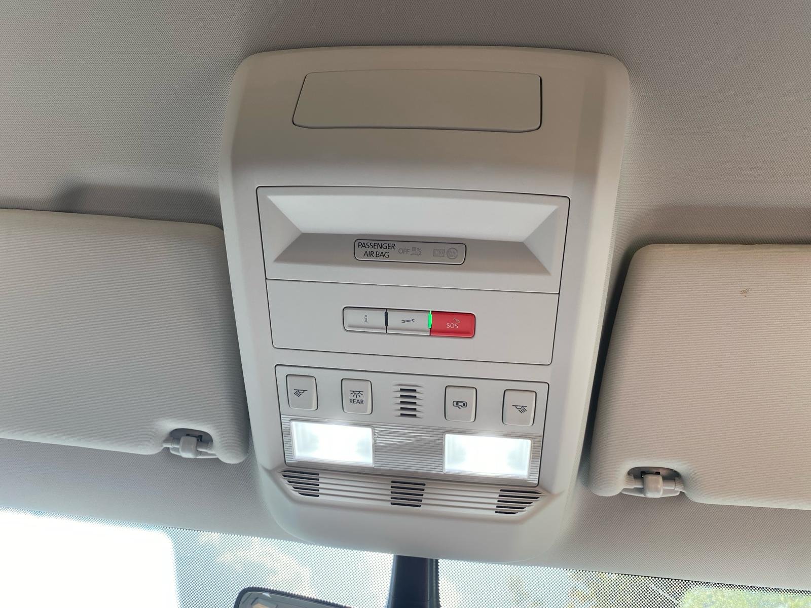 Volkswagen Transporter Shuttle 9 Seater