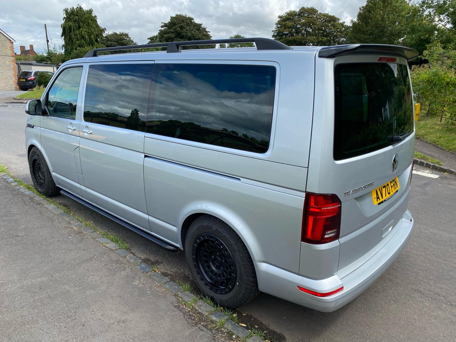 Volkswagen Transporter Shuttle 9 Seater