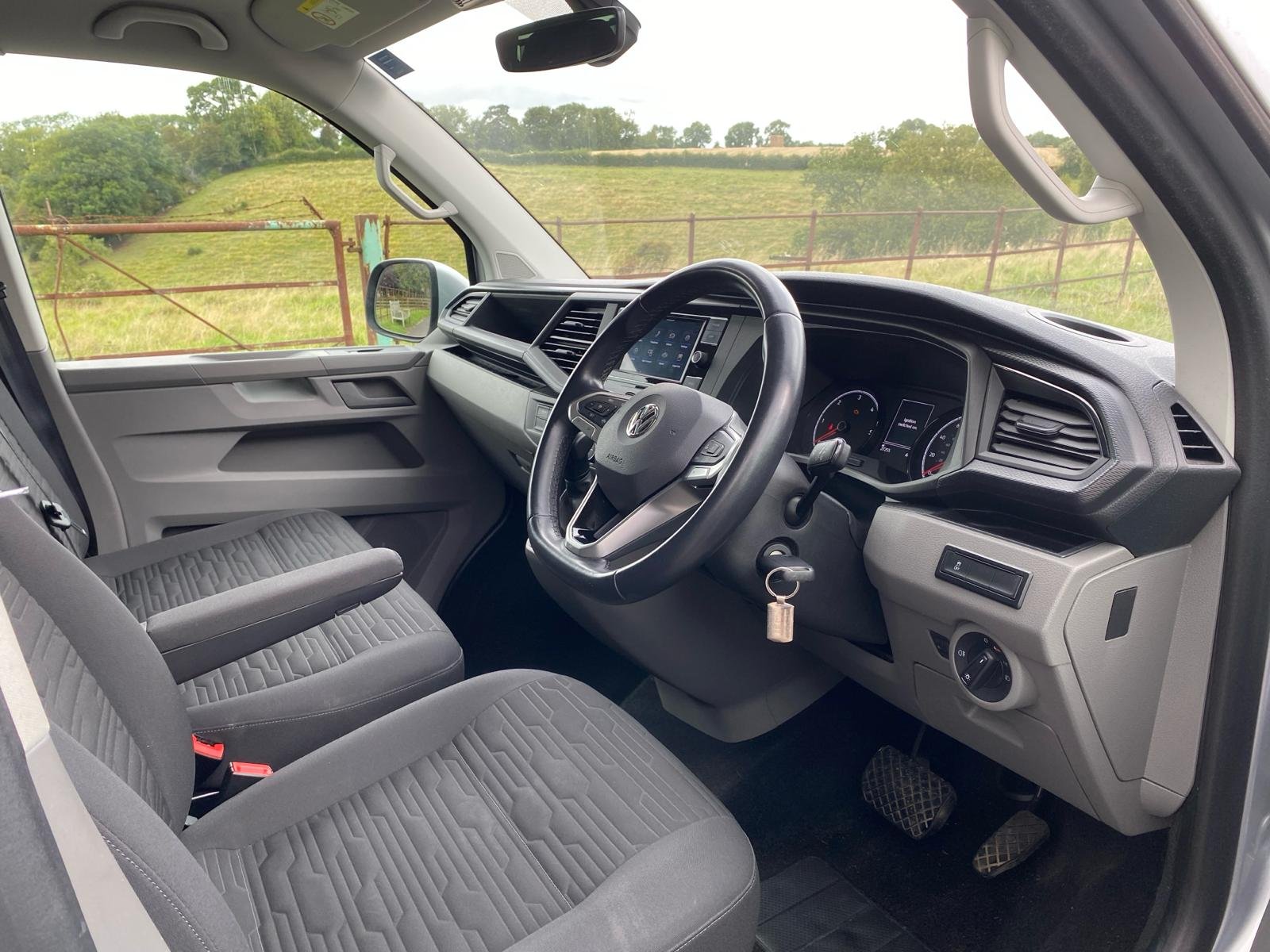 Volkswagen Transporter Shuttle 9 Seater