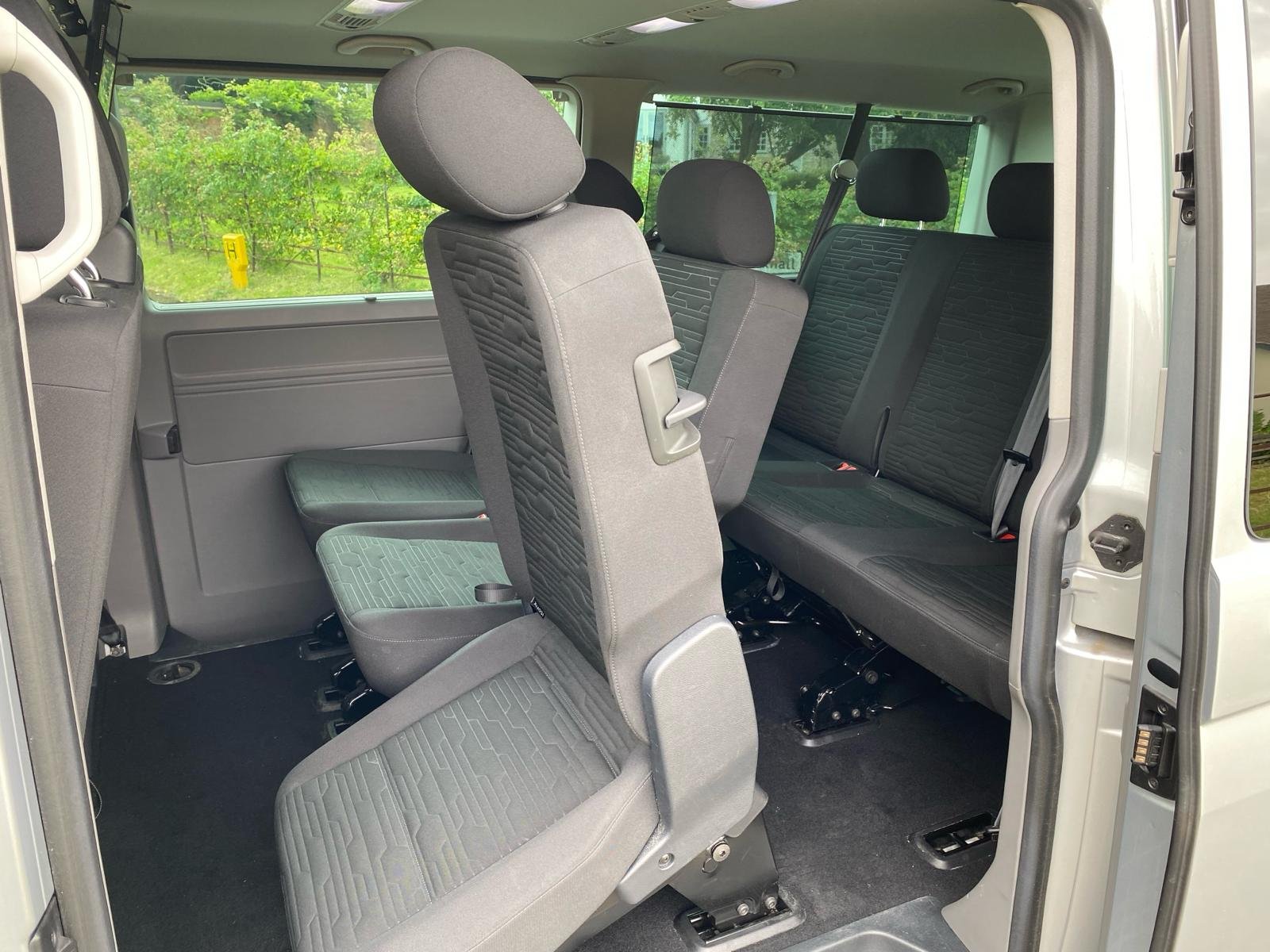 Volkswagen Transporter Shuttle 9 Seater