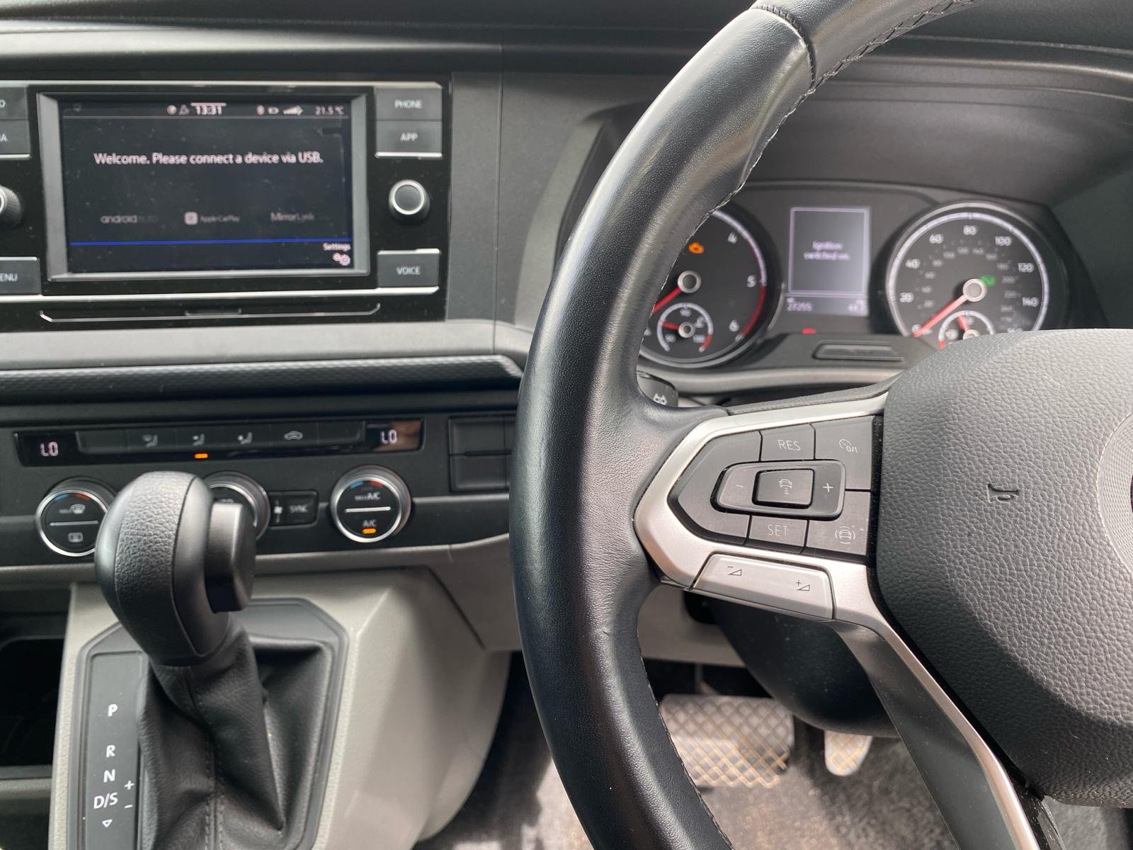 Volkswagen Transporter Shuttle 9 Seater